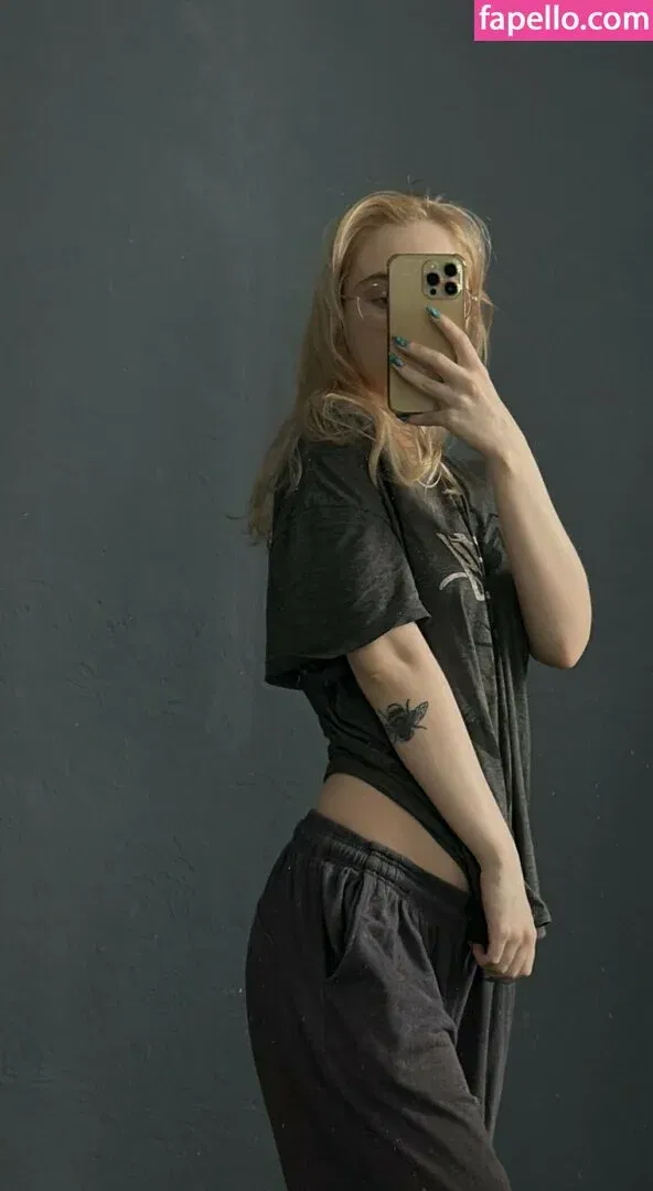 Fox_Happiness Onlyfans Photo Gallery 