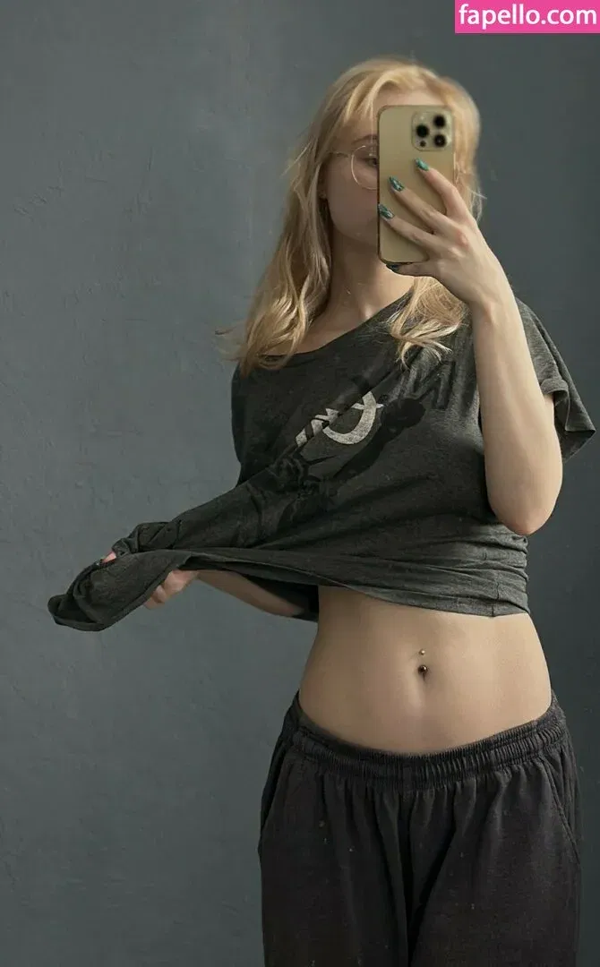 Fox_Happiness Onlyfans Photo Gallery 