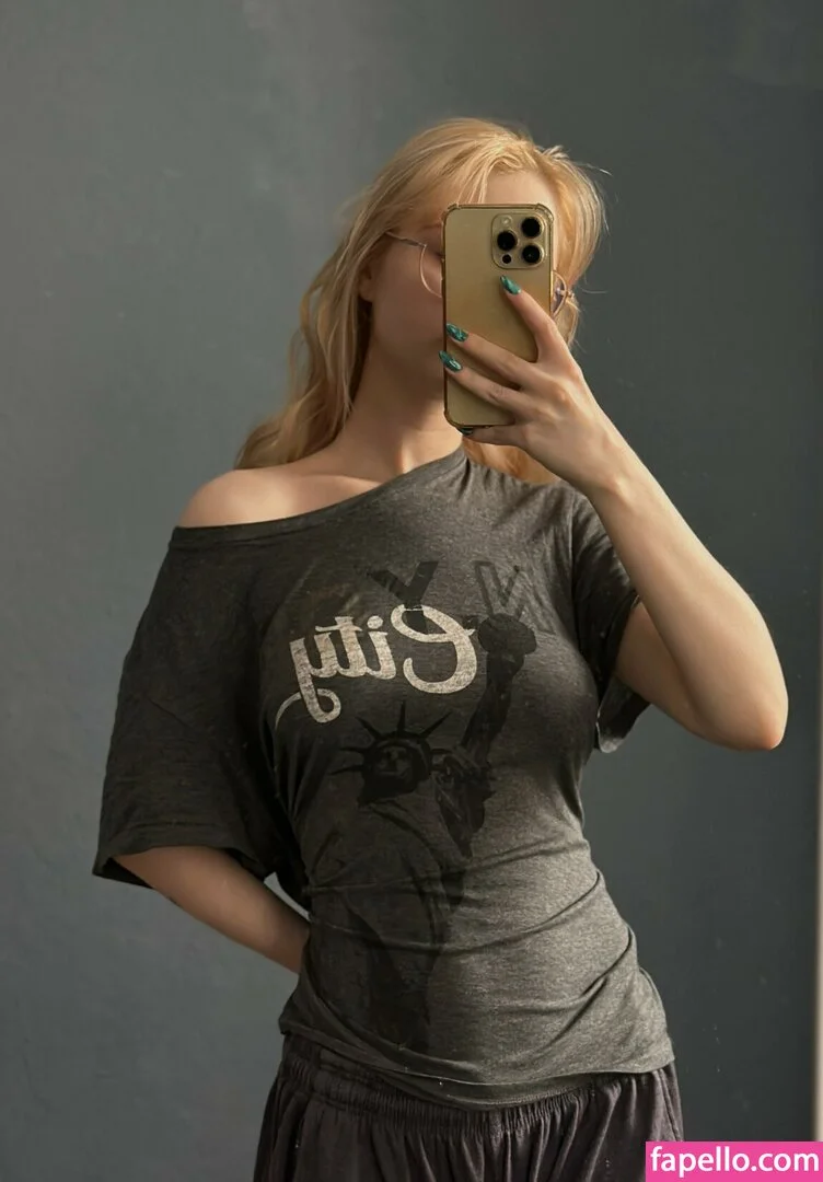 Fox_Happiness Onlyfans Photo Gallery 