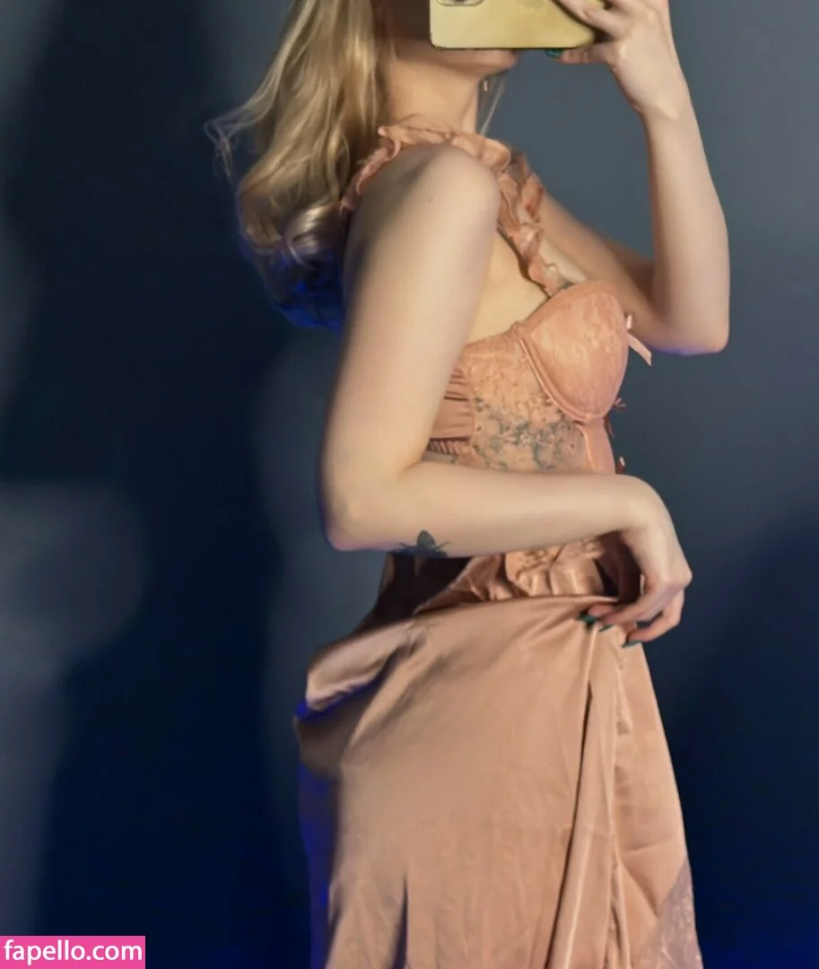 Fox_Happiness Onlyfans Photo Gallery 