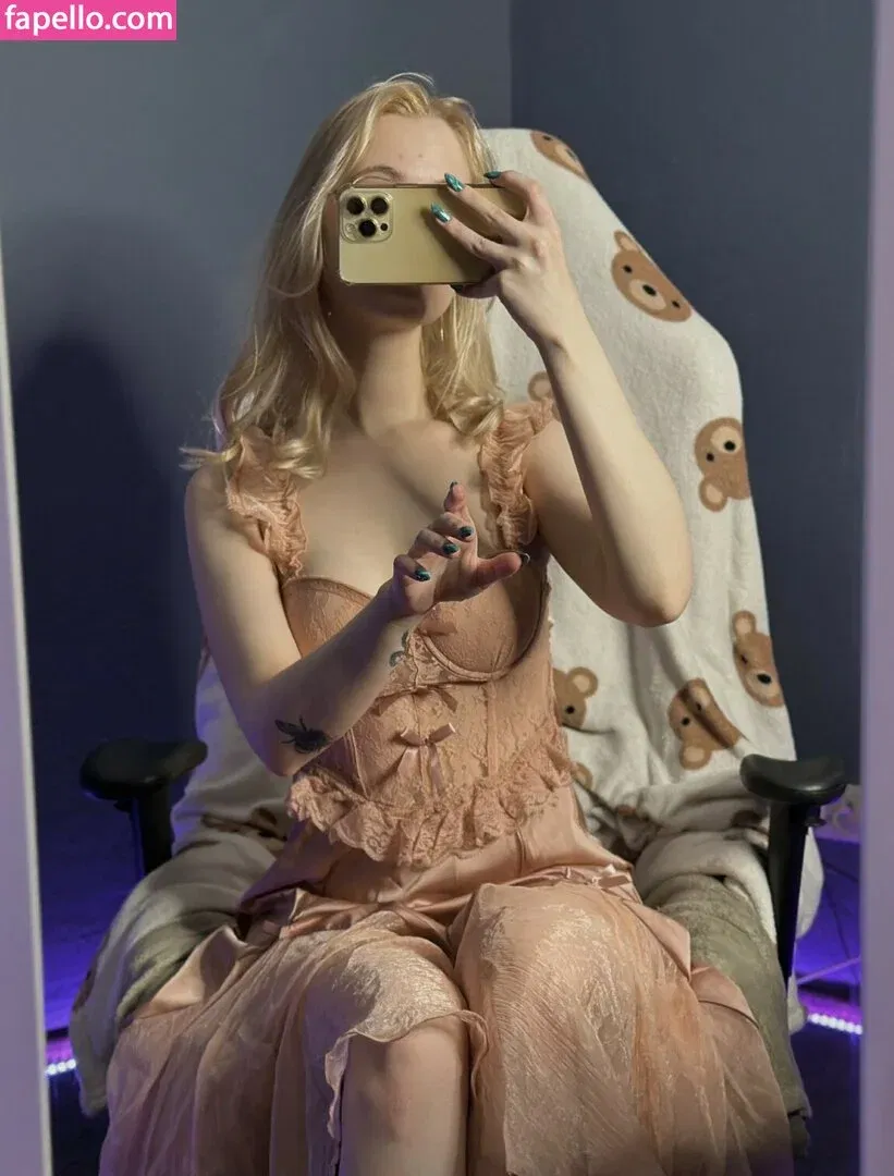 Fox_Happiness Onlyfans Photo Gallery 