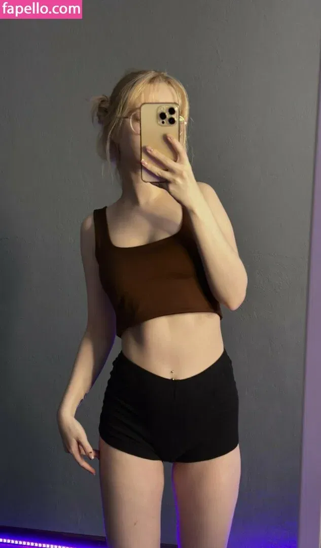 Fox_Happiness Onlyfans Photo Gallery 