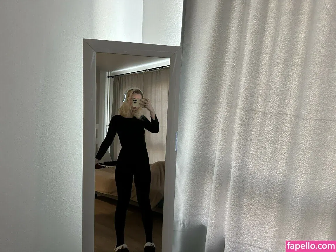 Fox_Happiness Onlyfans Photo Gallery 