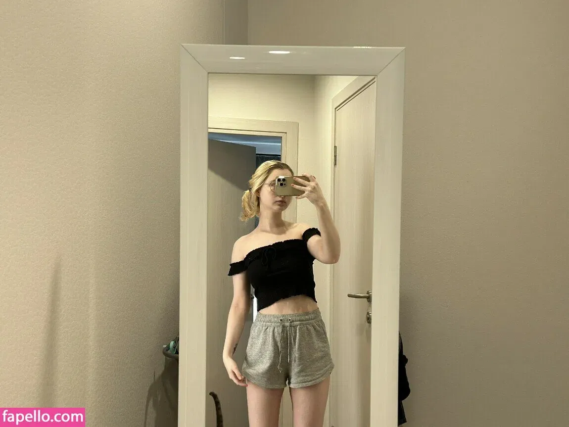 Fox_Happiness Onlyfans Photo Gallery 