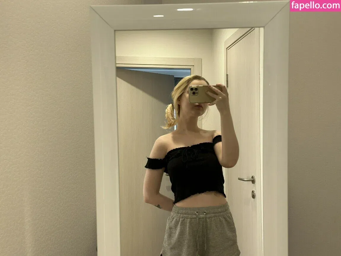 Fox_Happiness Onlyfans Photo Gallery 