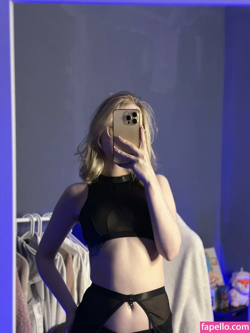 Fox_Happiness Onlyfans Photo Gallery 