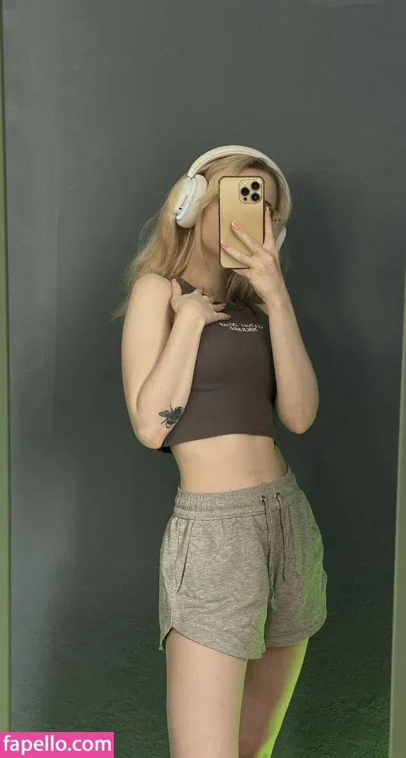 Fox_Happiness Onlyfans Photo Gallery 