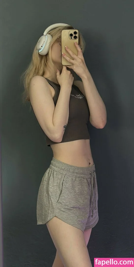 Fox_Happiness Onlyfans Photo Gallery 