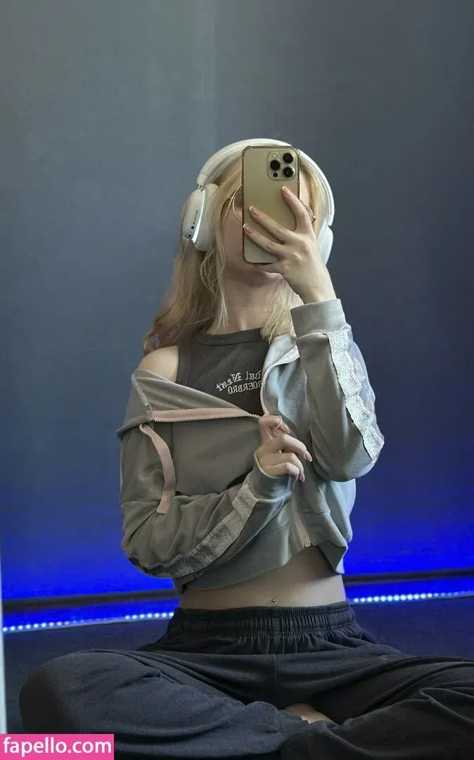 Fox_Happiness Onlyfans Photo Gallery 