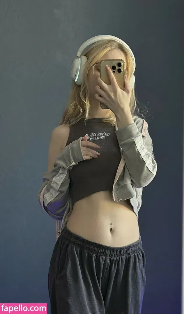 Fox_Happiness Onlyfans Photo Gallery 