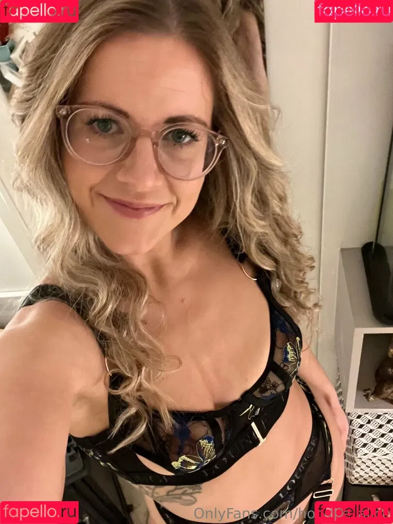 AliceinQOSland Onlyfans Photo Gallery 