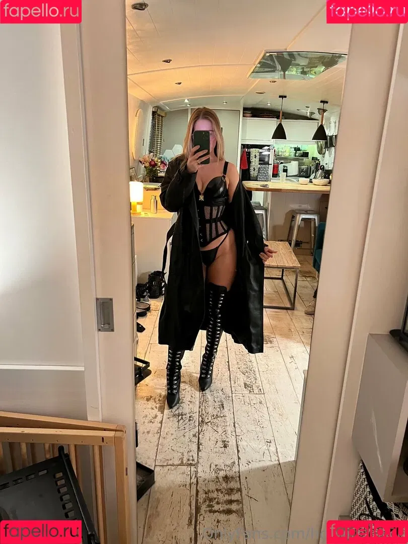 AliceinQOSland Onlyfans Photo Gallery 