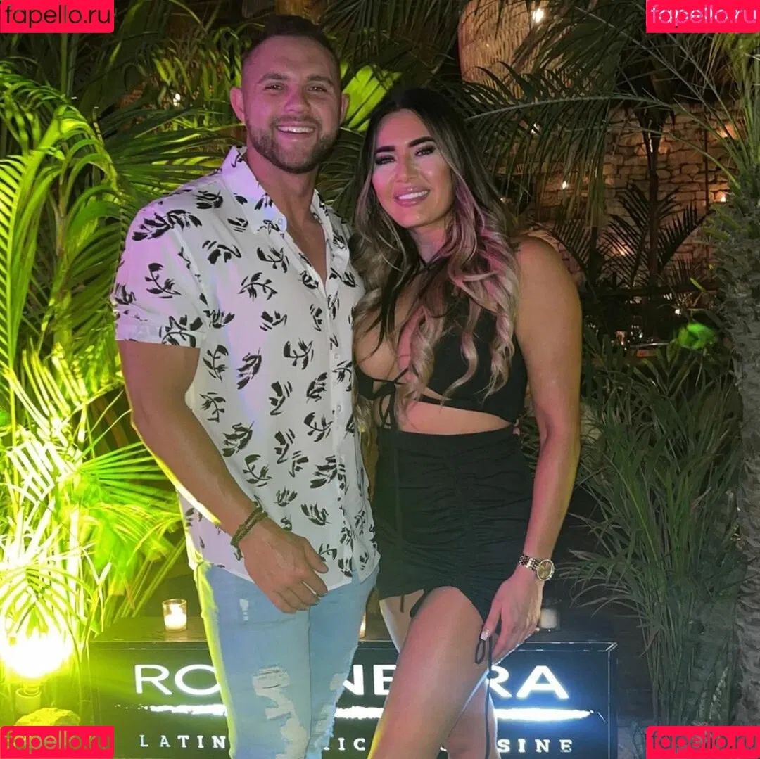 Ashleigh Lynnea Onlyfans Photo Gallery 