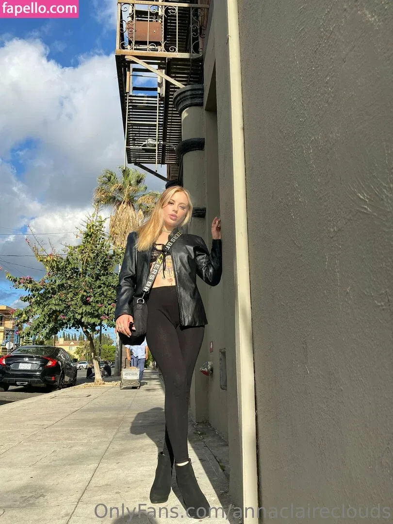 annaclaireclouds Onlyfans Photo Gallery 
