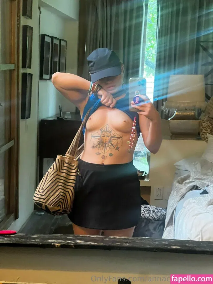 annaclaireclouds Onlyfans Photo Gallery 