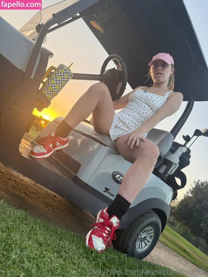 annaclaireclouds Onlyfans Photo Gallery 