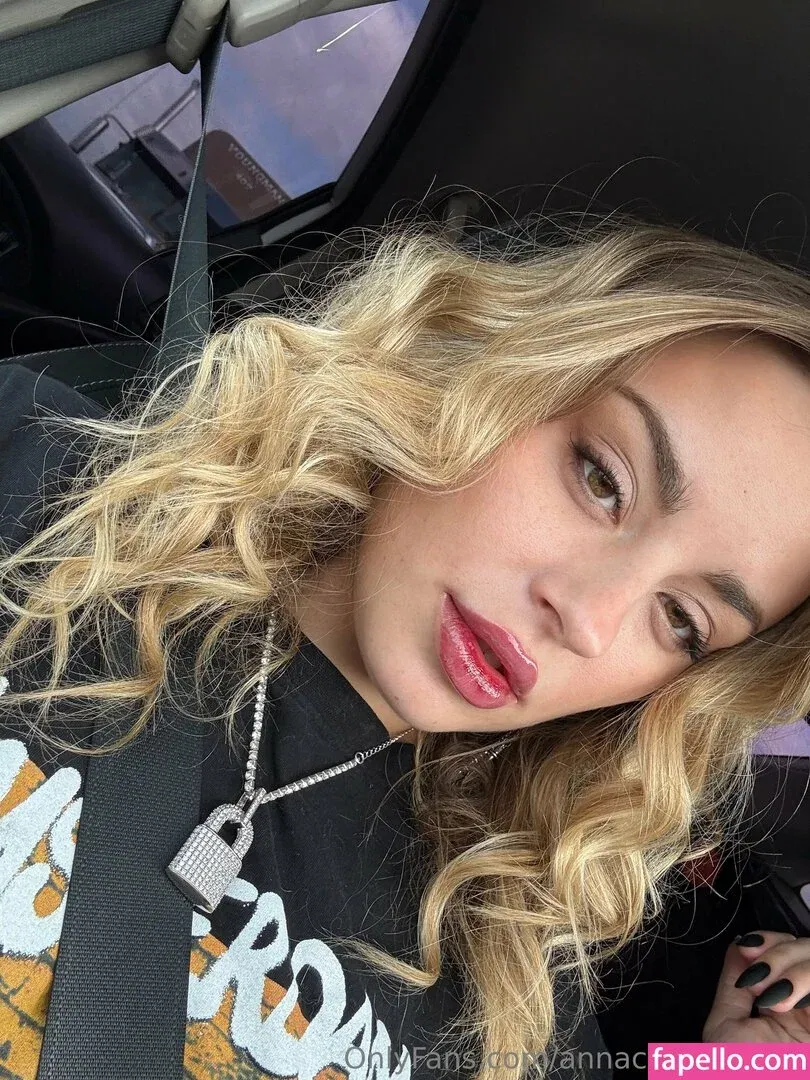 annaclaireclouds Onlyfans Photo Gallery 