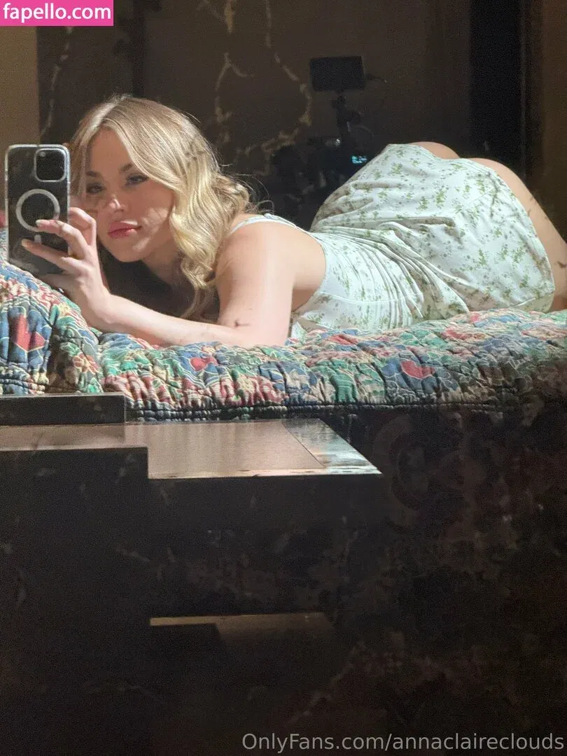annaclaireclouds Onlyfans Photo Gallery 