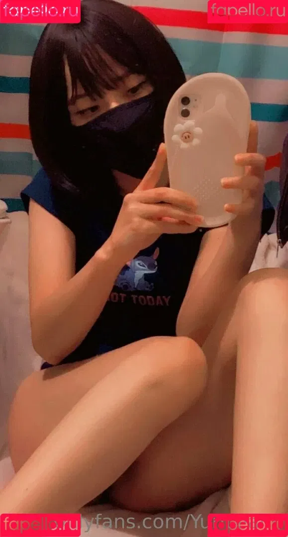yurileahn Onlyfans Photo Gallery 