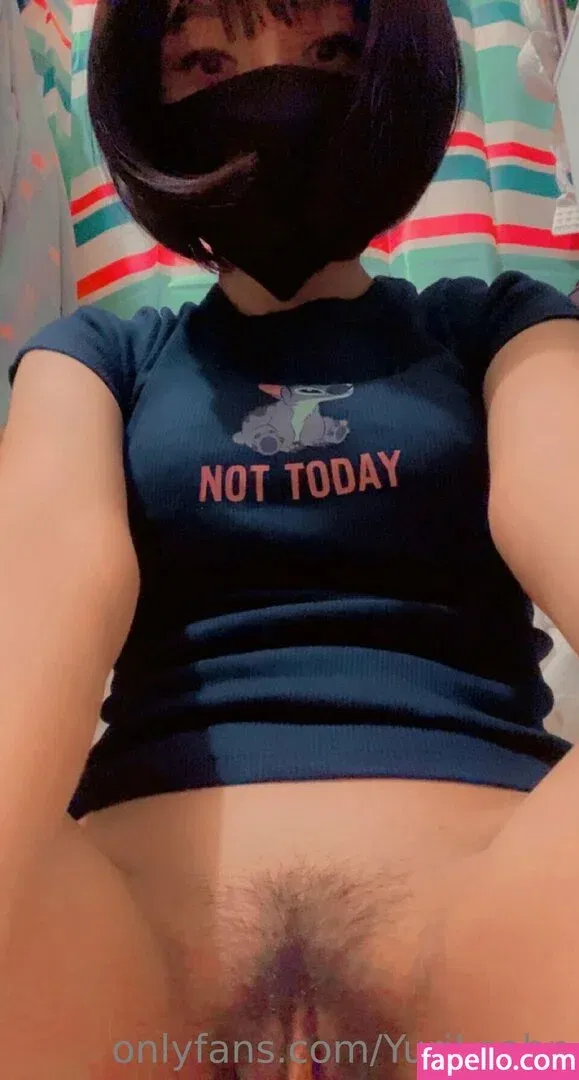 yurileahn Onlyfans Photo Gallery 