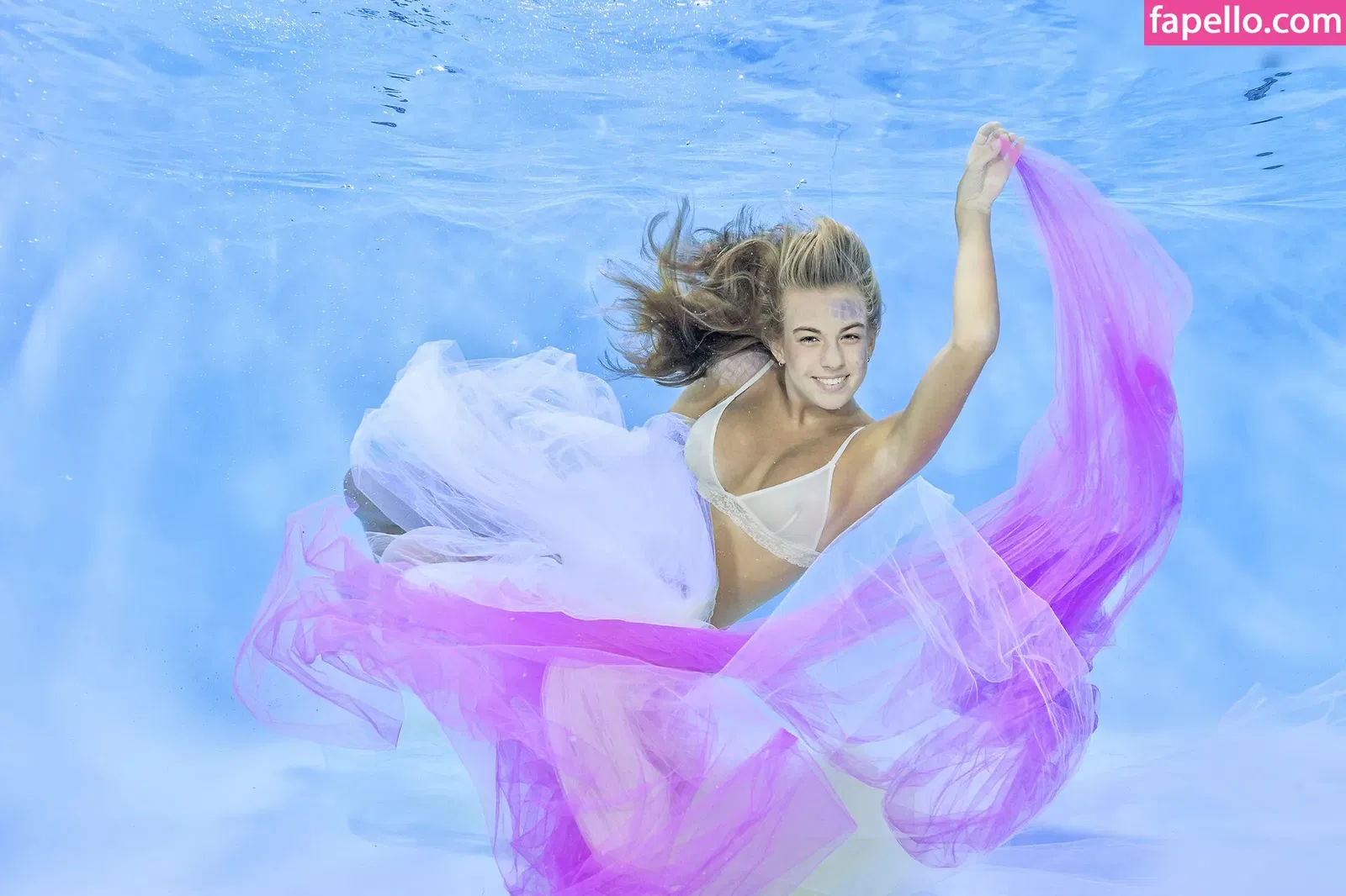 Luisasmiling Onlyfans Photo Gallery 