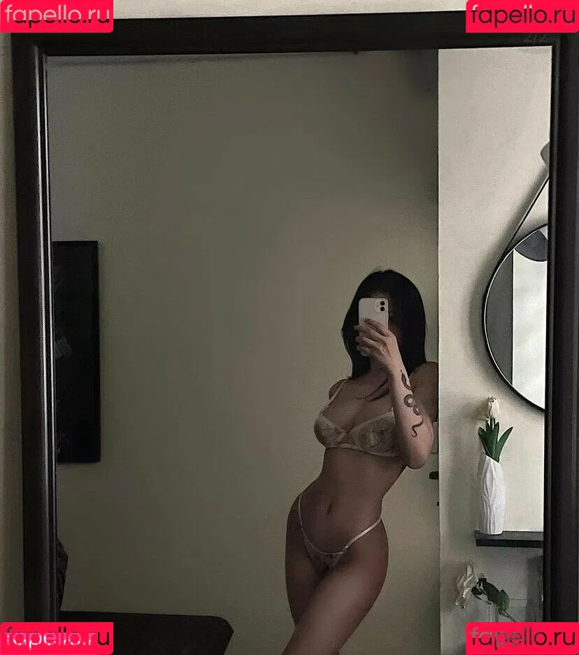Veronica Lucifer Onlyfans Photo Gallery 