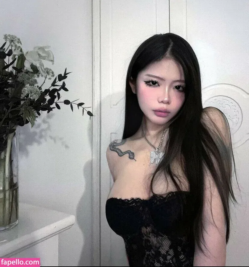 Veronica Lucifer Onlyfans Photo Gallery 