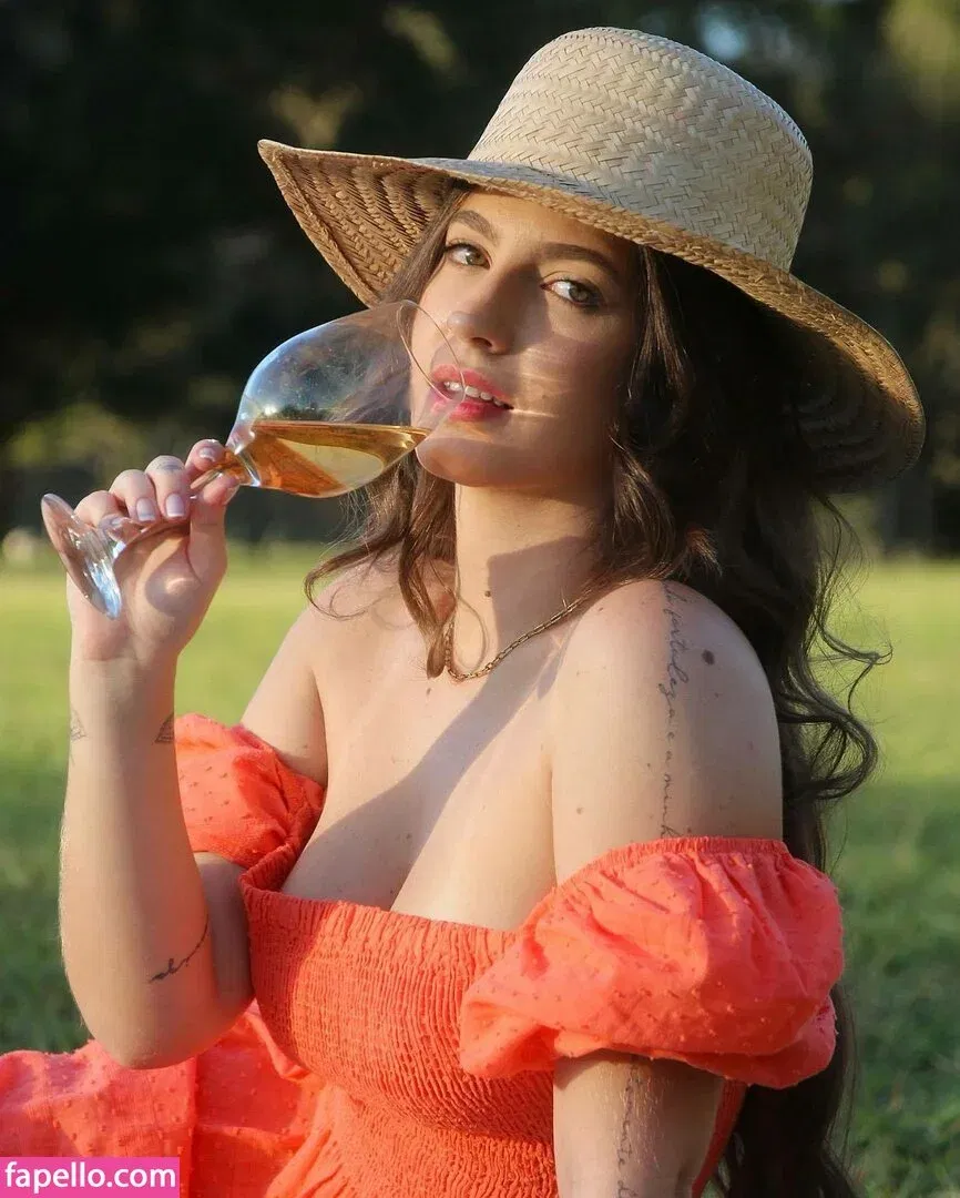 Alicia Gomes Oliveira Onlyfans Photo Gallery 