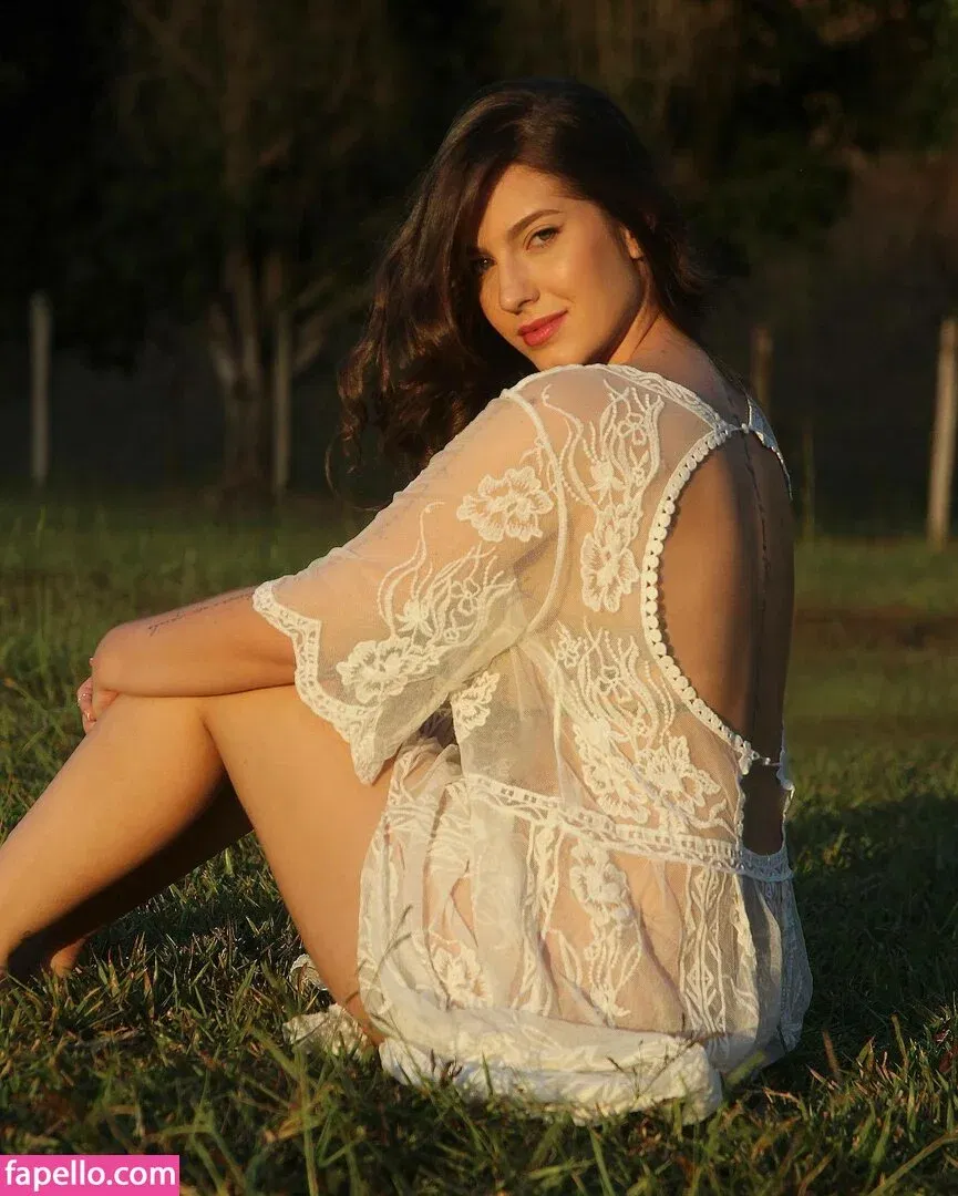 Alicia Gomes Oliveira Onlyfans Photo Gallery 