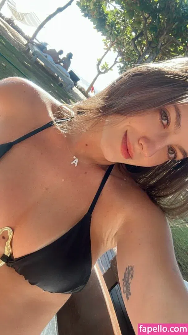 Alicia Gomes Oliveira Onlyfans Photo Gallery 