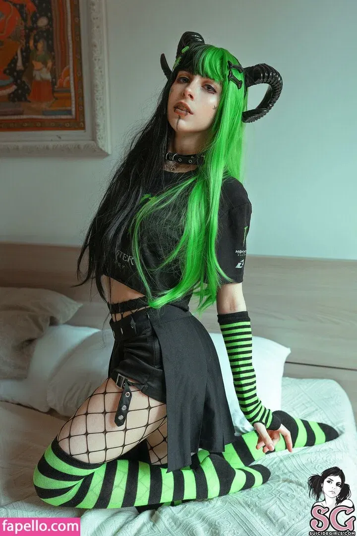 Loligaia Onlyfans Photo Gallery 