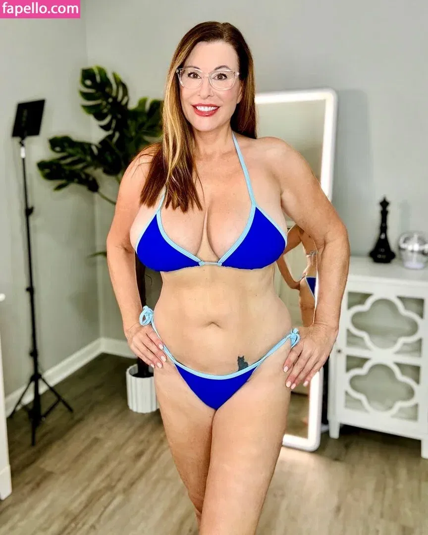 elaina_stjames Onlyfans Photo Gallery 