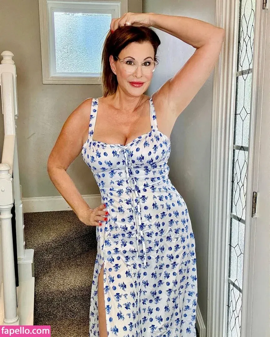 elaina_stjames Onlyfans Photo Gallery 