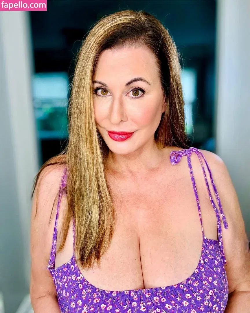 elaina_stjames Onlyfans Photo Gallery 