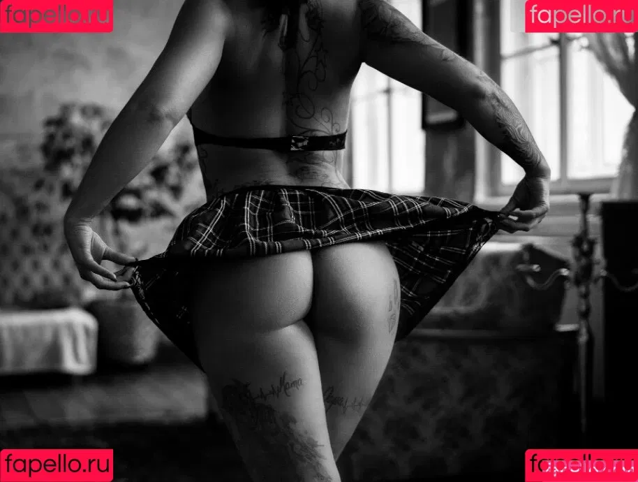 Laurachemie Onlyfans Photo Gallery 