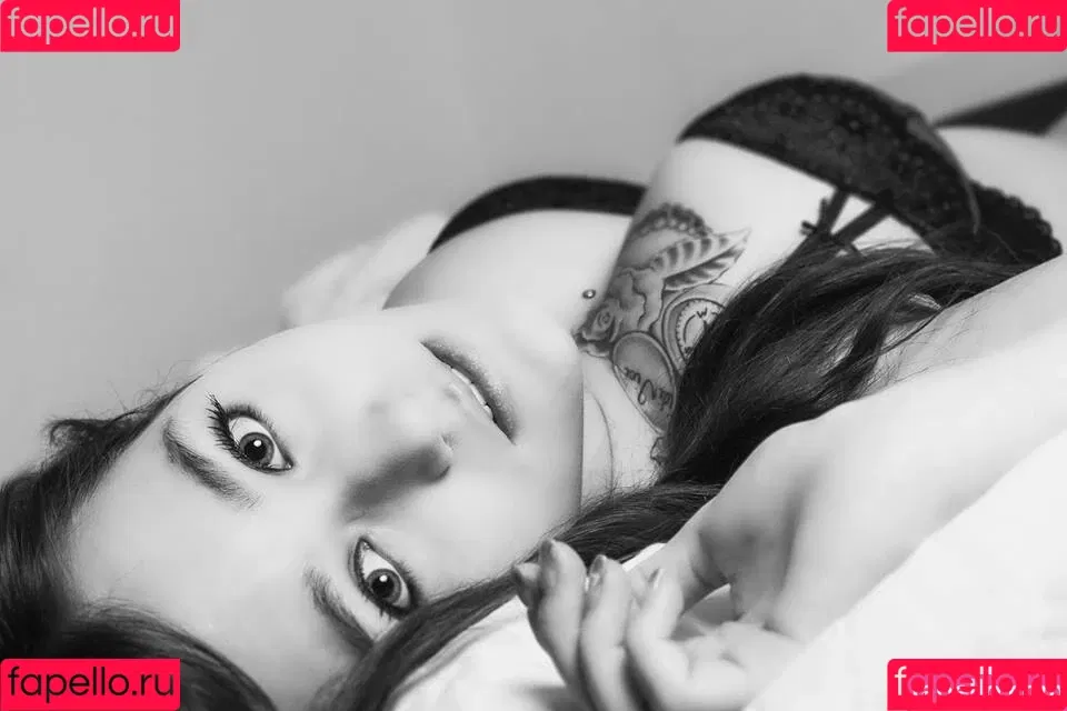 Laurachemie Onlyfans Photo Gallery 