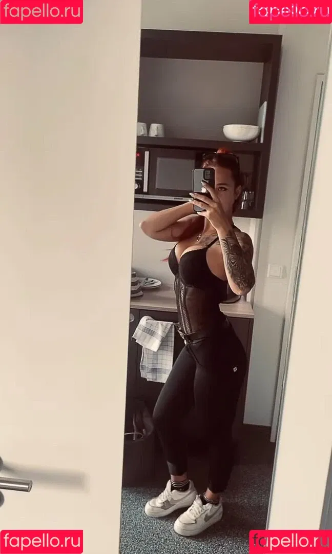 Laurachemie Onlyfans Photo Gallery 