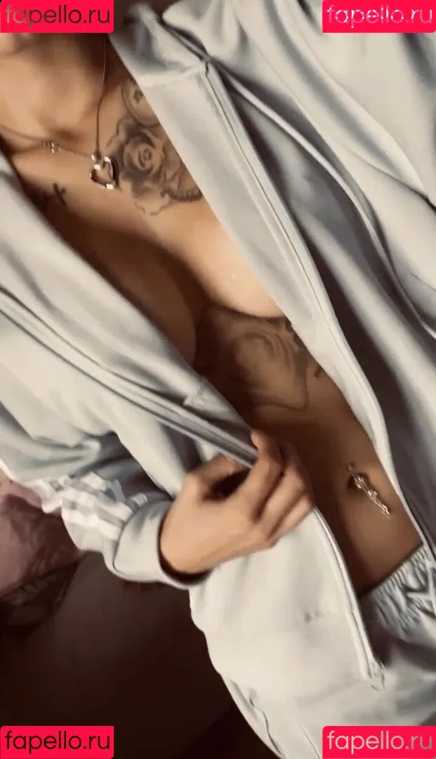 Laurachemie Onlyfans Photo Gallery 