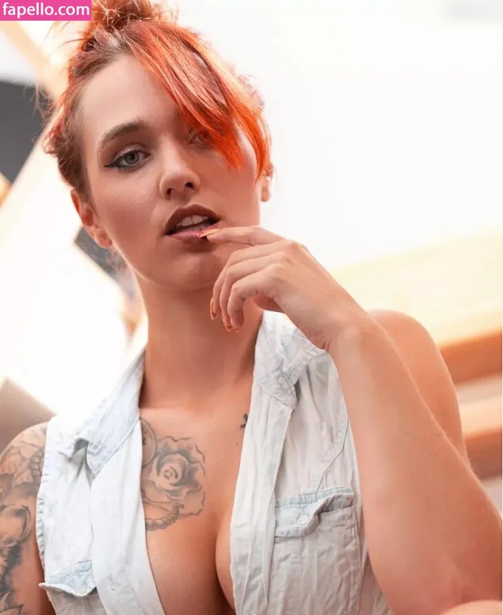 Laurachemie Onlyfans Photo Gallery 