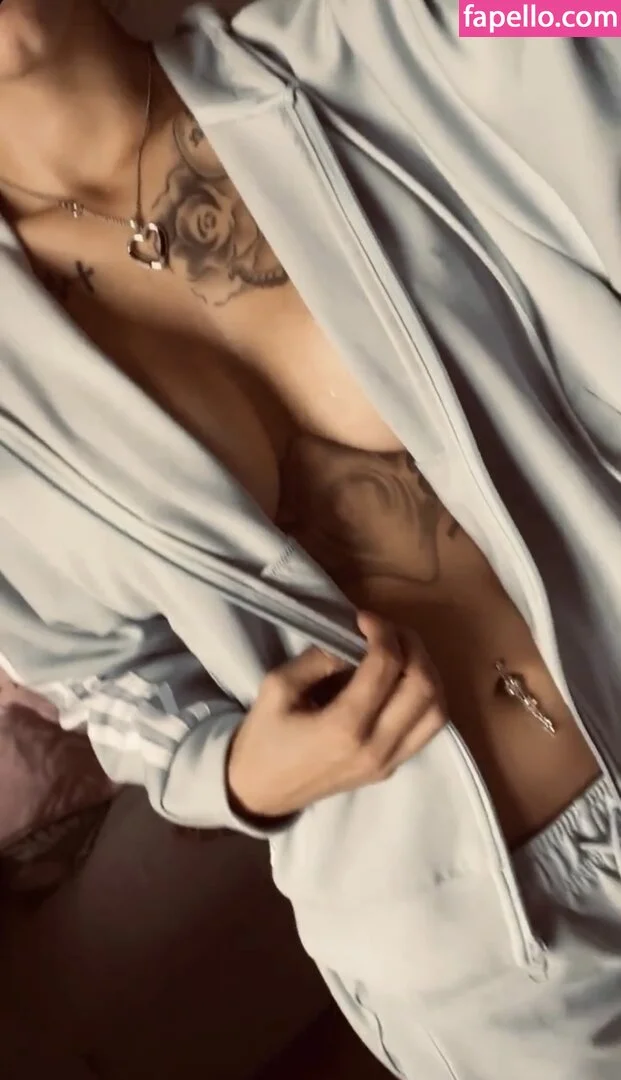 Laurachemie Onlyfans Photo Gallery 