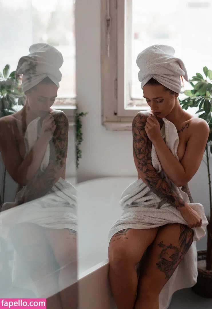 Laurachemie Onlyfans Photo Gallery 