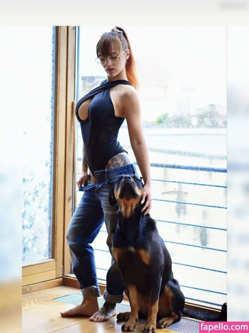 Laurachemie Onlyfans Photo Gallery 