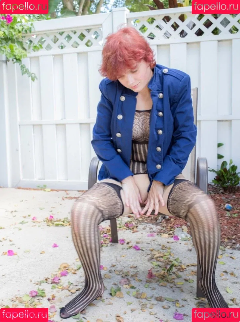 Naomi Clark Onlyfans Photo Gallery 