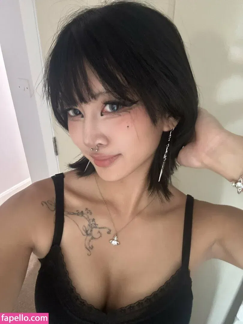 Thai Girls ???????? Onlyfans Photo Gallery 