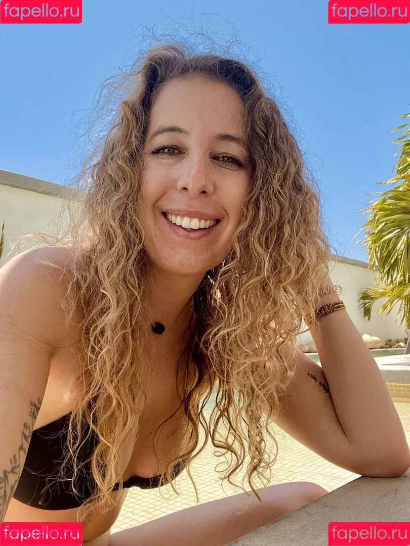 wearewildwinter Onlyfans Photo Gallery 