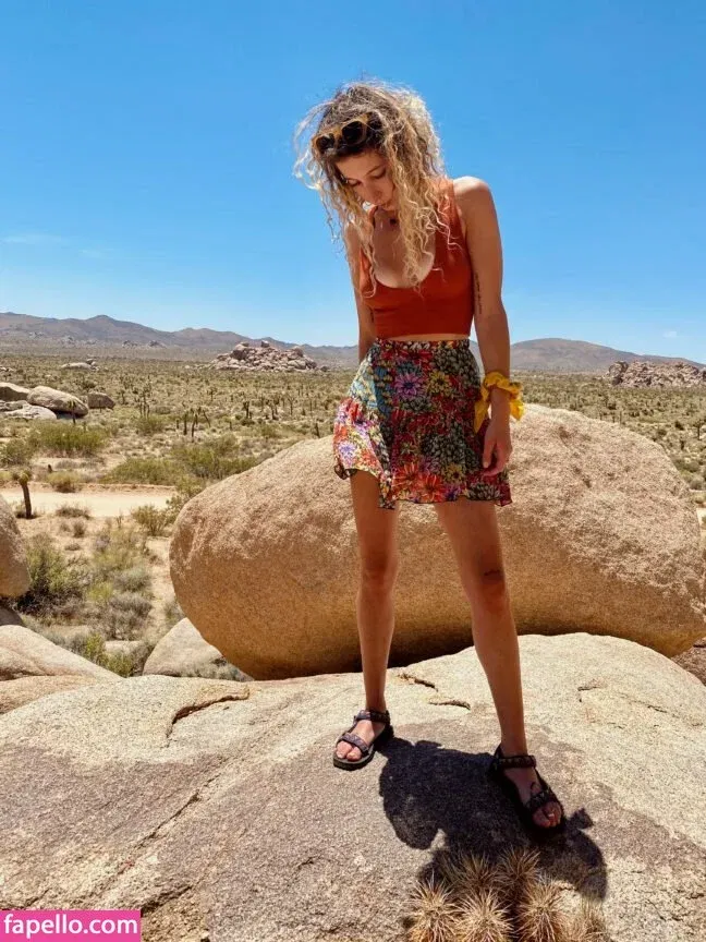 wearewildwinter Onlyfans Photo Gallery 