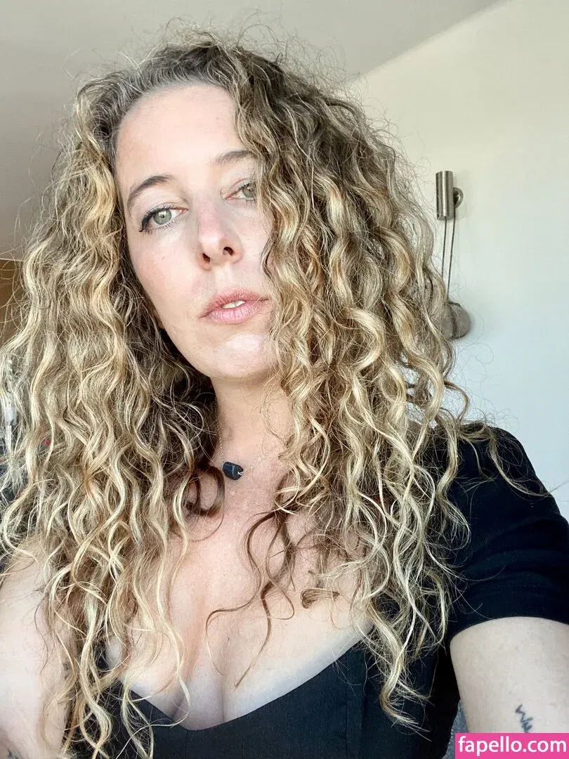 wearewildwinter Onlyfans Photo Gallery 