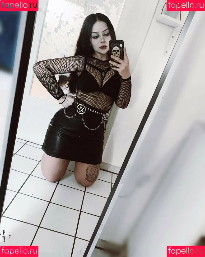 NevernaNoir Onlyfans Photo Gallery 
