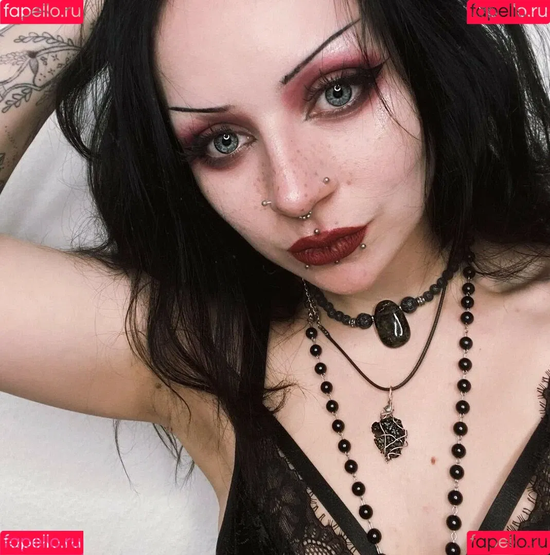 NevernaNoir Onlyfans Photo Gallery 