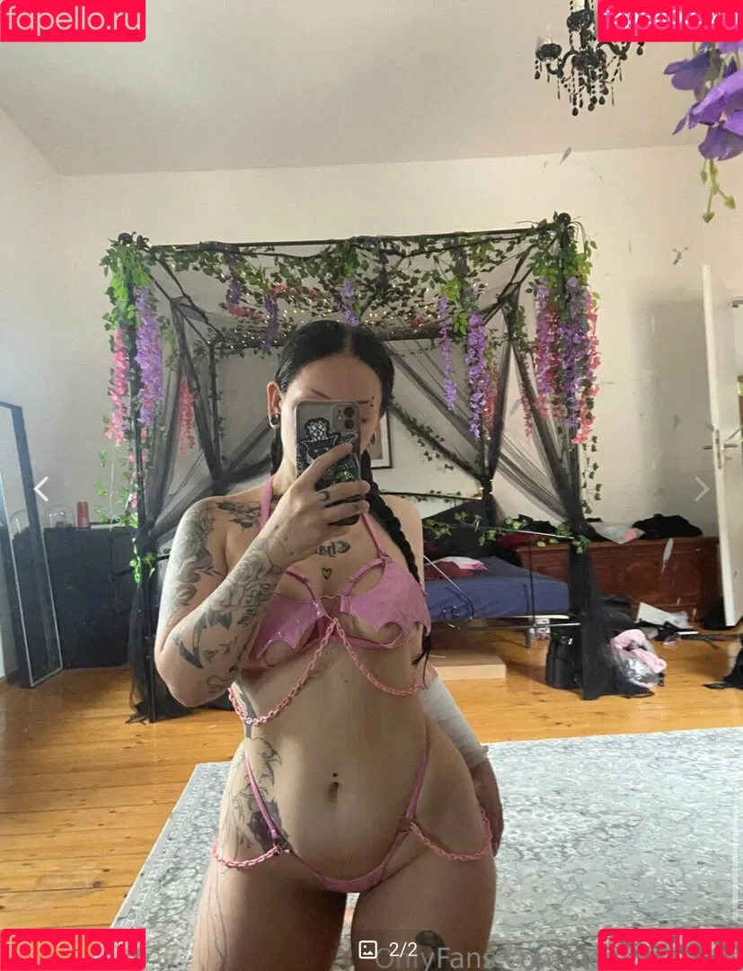 NevernaNoir Onlyfans Photo Gallery 